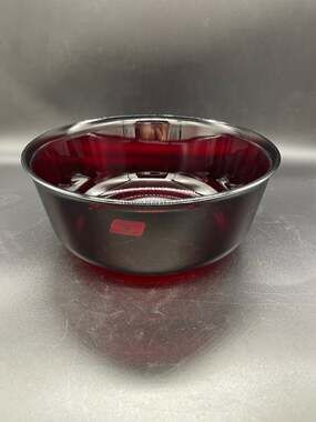 Arcoroc Verre Trempe Ruby Red Glass Serving Bowl 9”